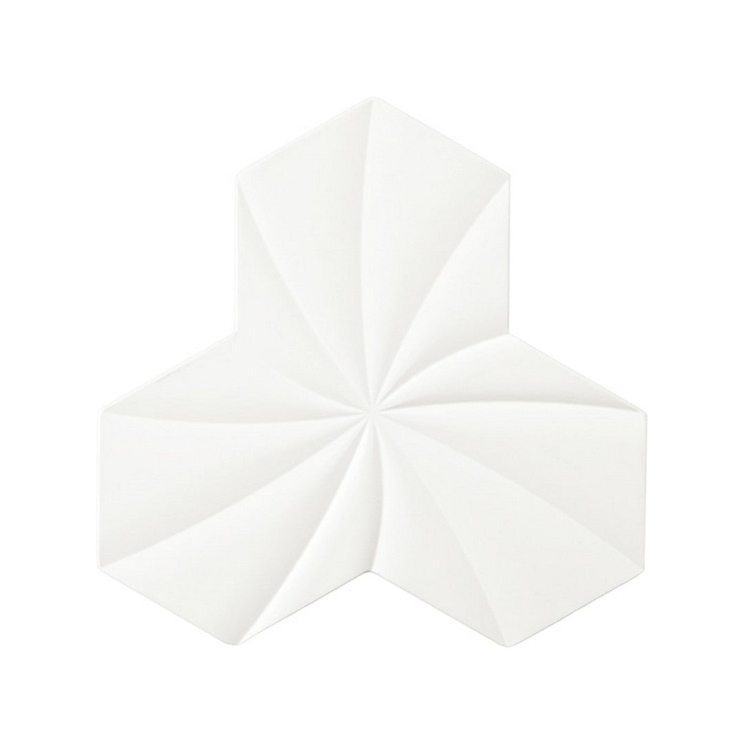 Joule White / 5.5" x 5.75"